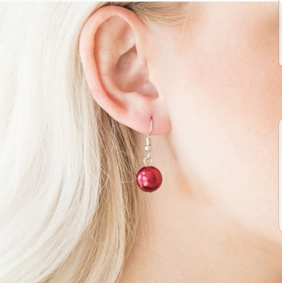 Paparazzi | 🎉HP🎉Upstater Necklace & Earrings Set - Picture 2 of 3